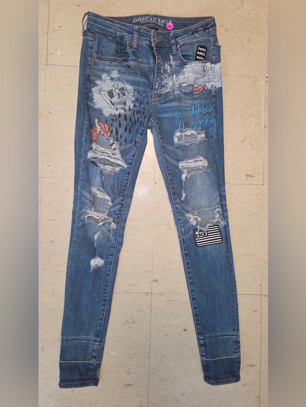 306 American Eagle Outfitter Grafitti high Rise Skinny Jeans